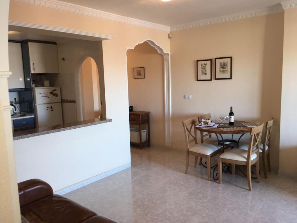 Top Floor Spacious Apartment With Roof Terrace Alicante Extérieur photo