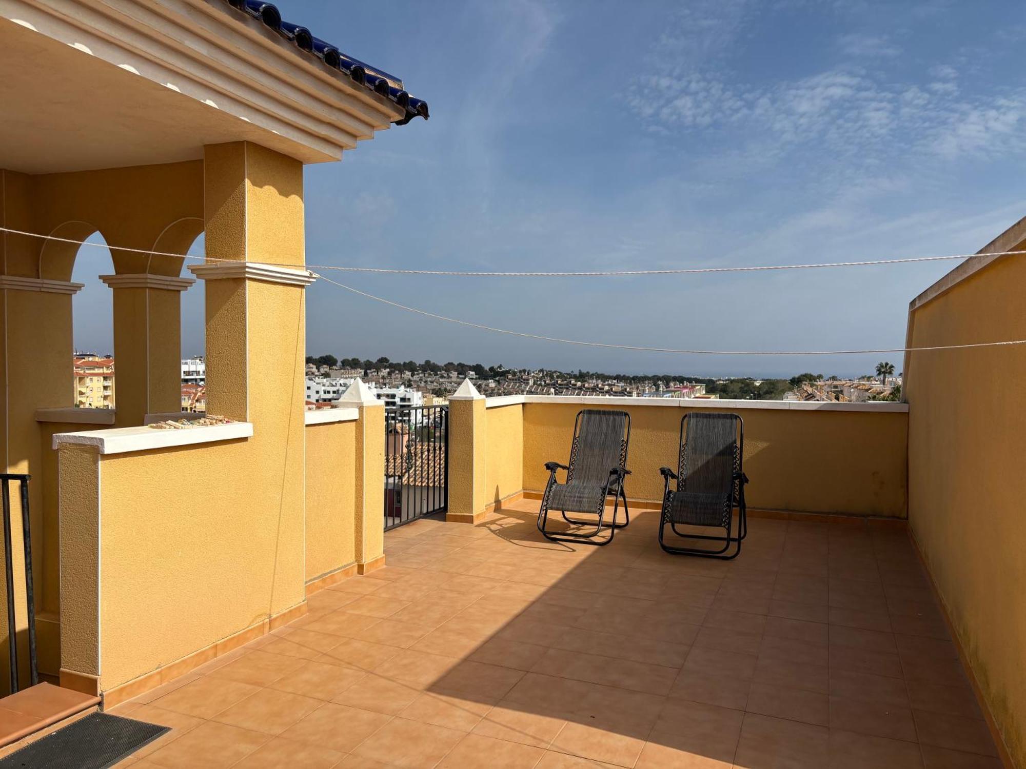 Top Floor Spacious Apartment With Roof Terrace Alicante Extérieur photo